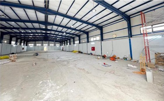 Steel-framed store, internal